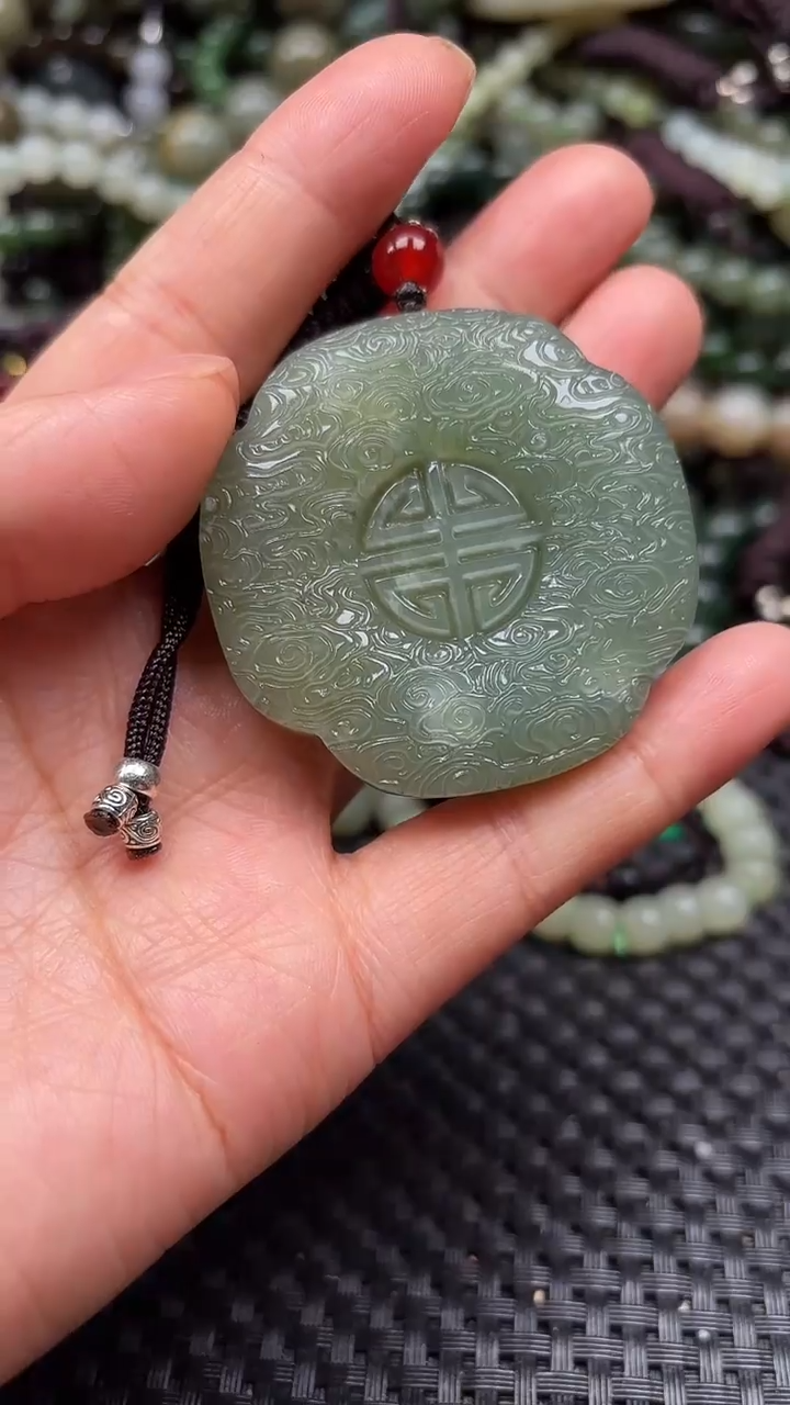 【闪购商品】和田玉颈饰未镶嵌.