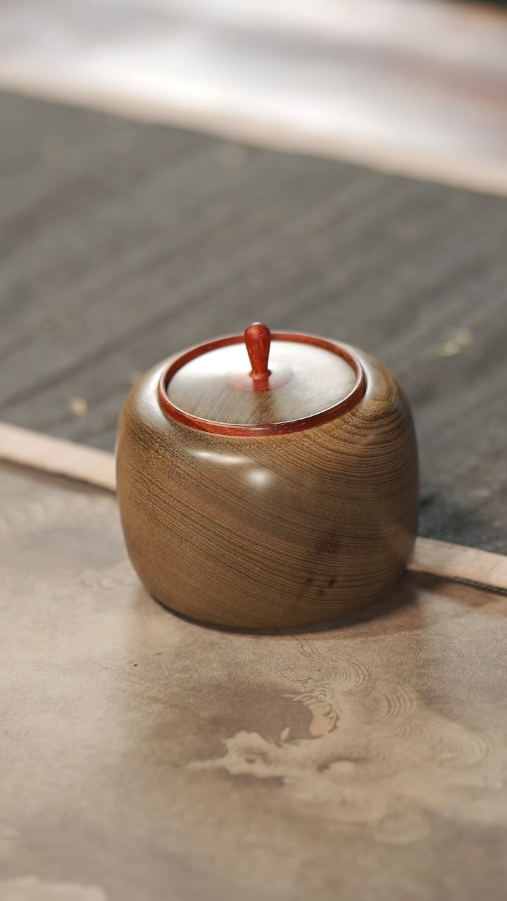 【闪购商品】金丝楠木雕461精工茶仓茶叶罐