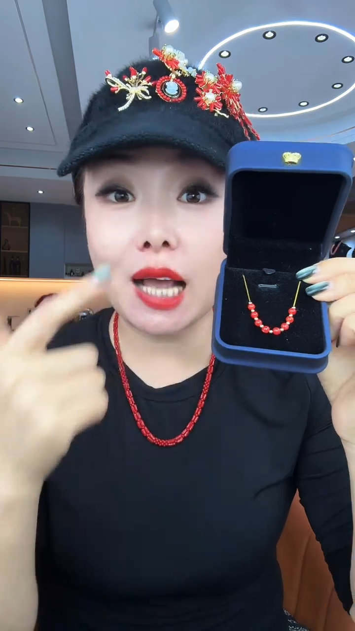红色圆珠子 笑脸款式 项链