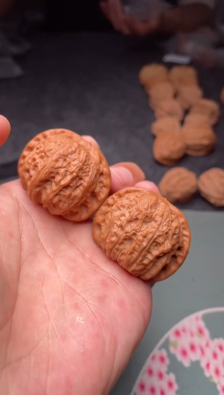 把件文玩核桃a202  血麒麟   39尺