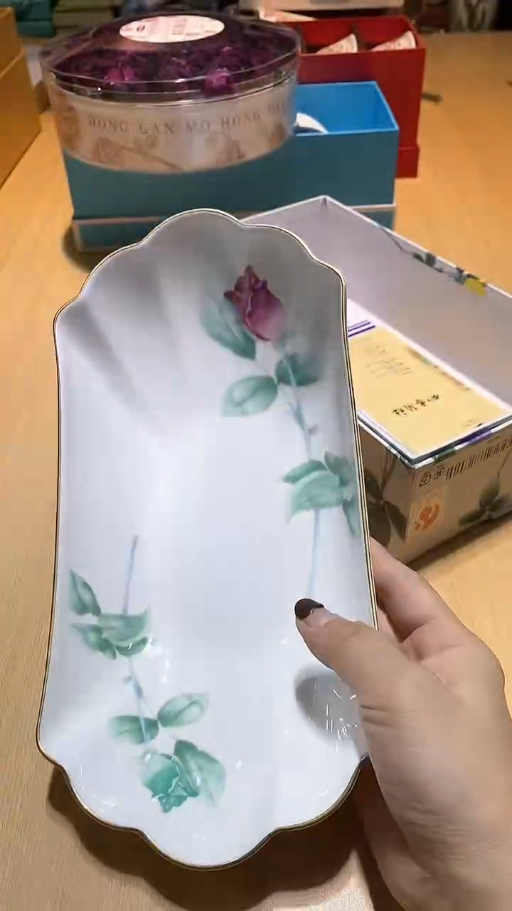 【闪购商品】瓷片锅碗瓢盆一件不剩