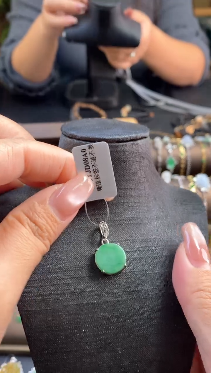 颈饰银S925镶嵌翡翠17278