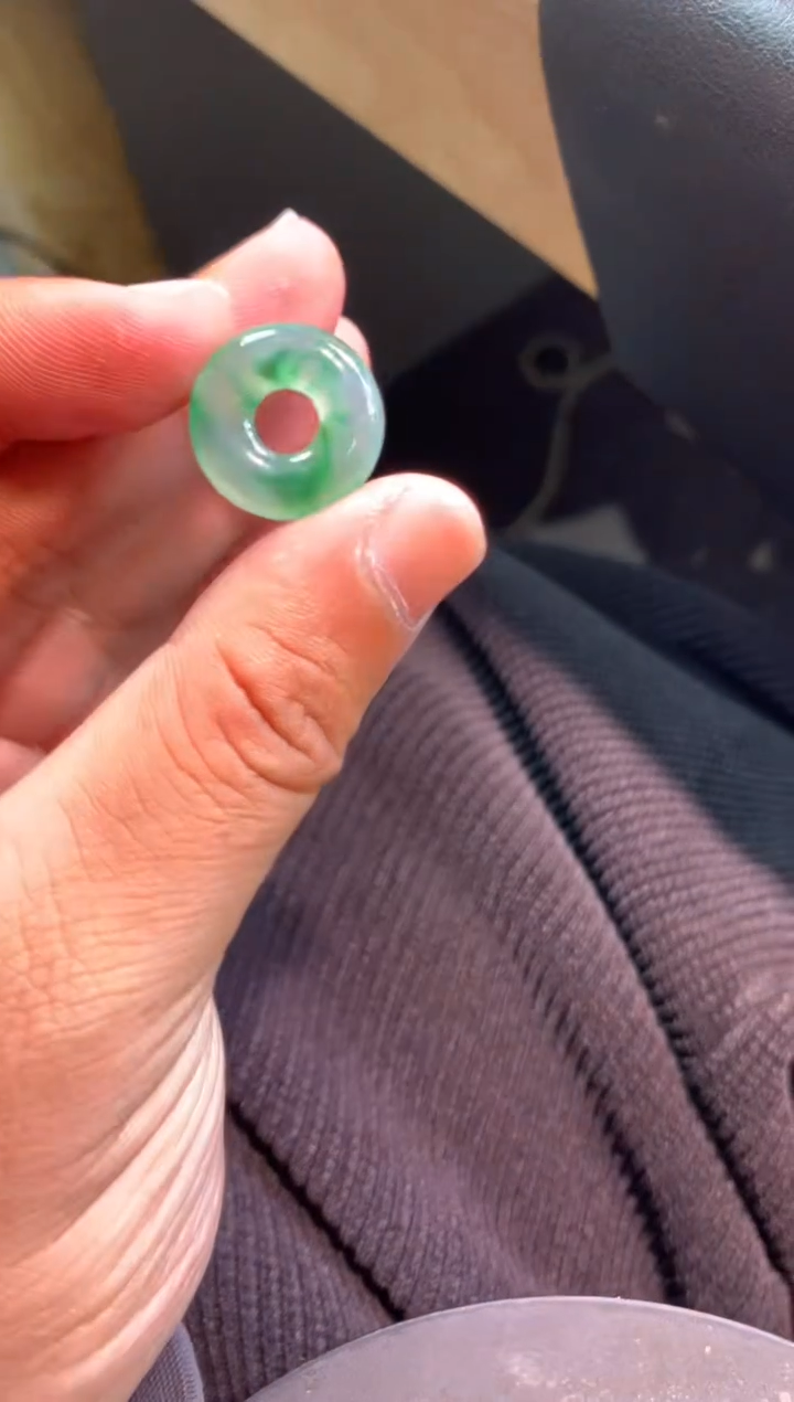 【闪购商品】翡翠颈饰未镶嵌甜甜圈