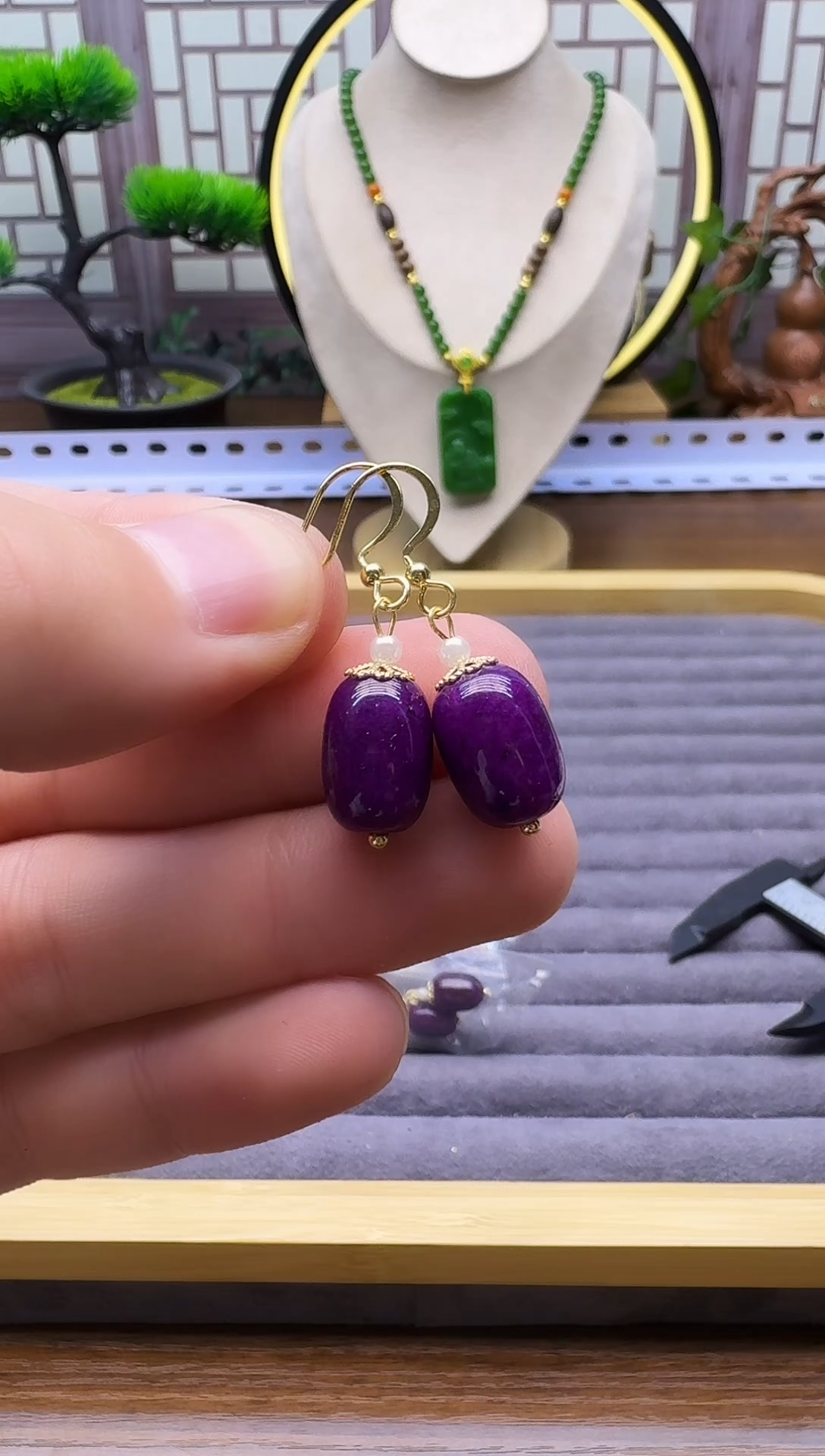 14K金镶嵌苏纪石（舒俱来）耳钉E41     