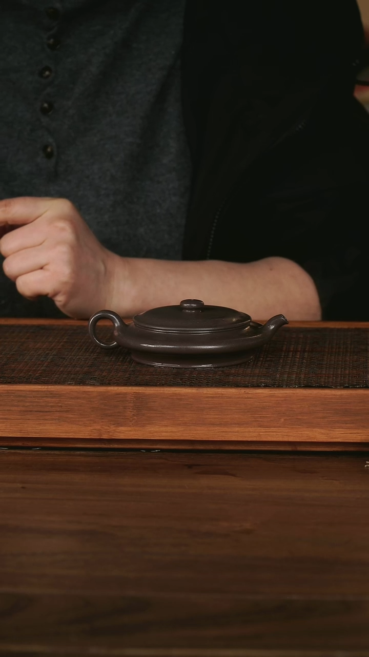 【闪购商品】紫砂茶壶 虚扁壶 天青泥 容量95cc