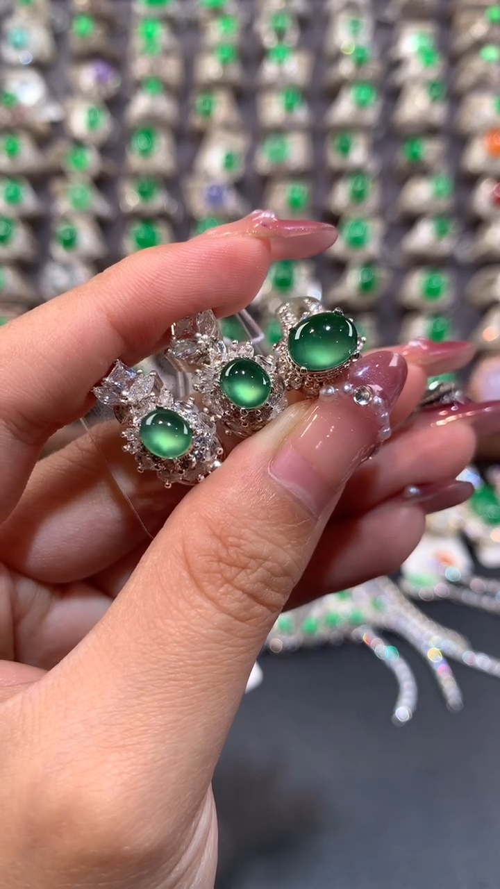 定制翡翠未镶嵌翡翠戒面