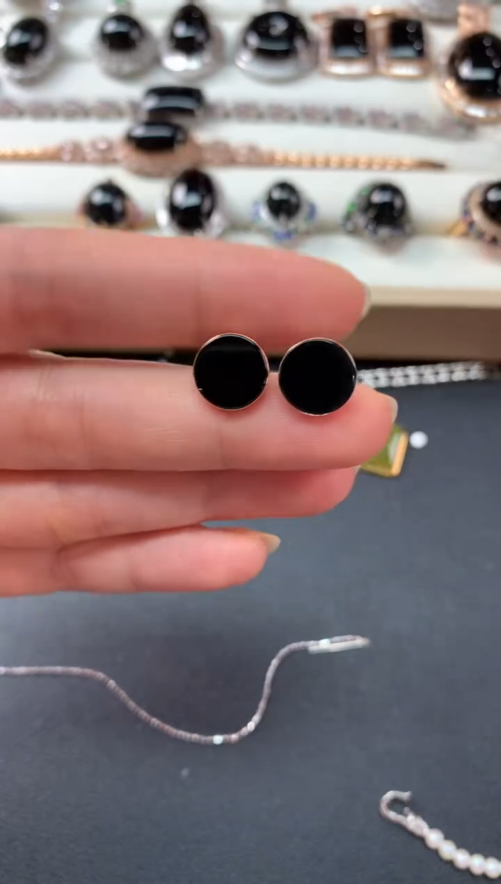 【闪购商品】翡翠耳饰18K金镶嵌D8165|880