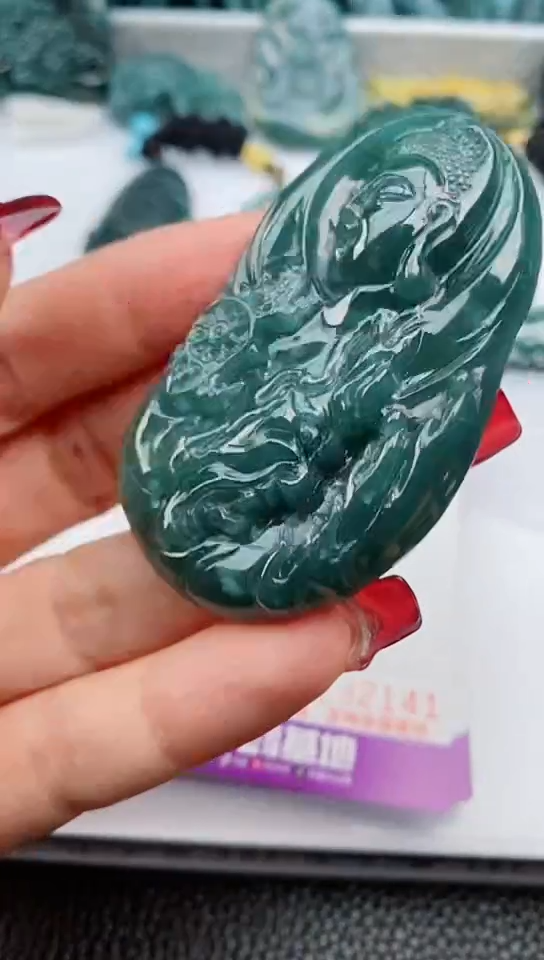 【闪购商品】翡翠颈饰未镶嵌           