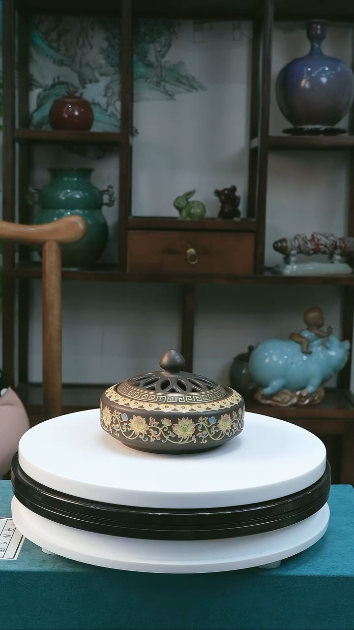 陶瓷桌面摆件烟灰缸