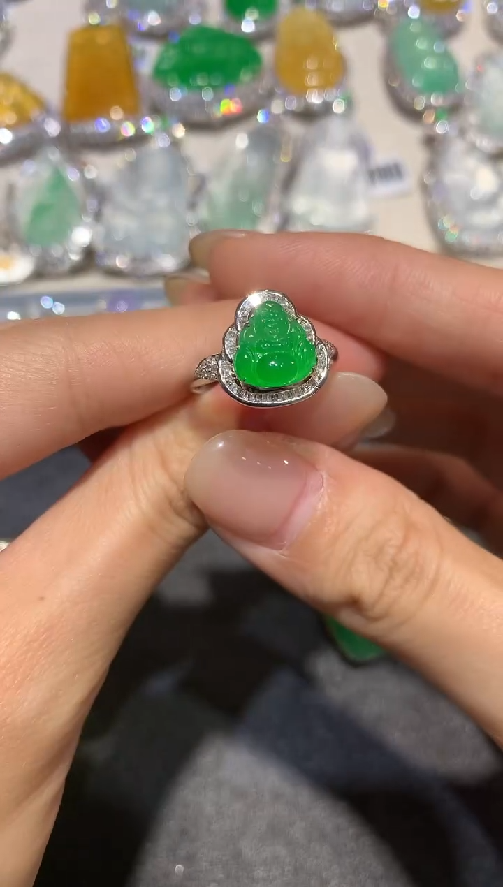 【闪购商品】翡翠戒指18K金镶嵌q447       