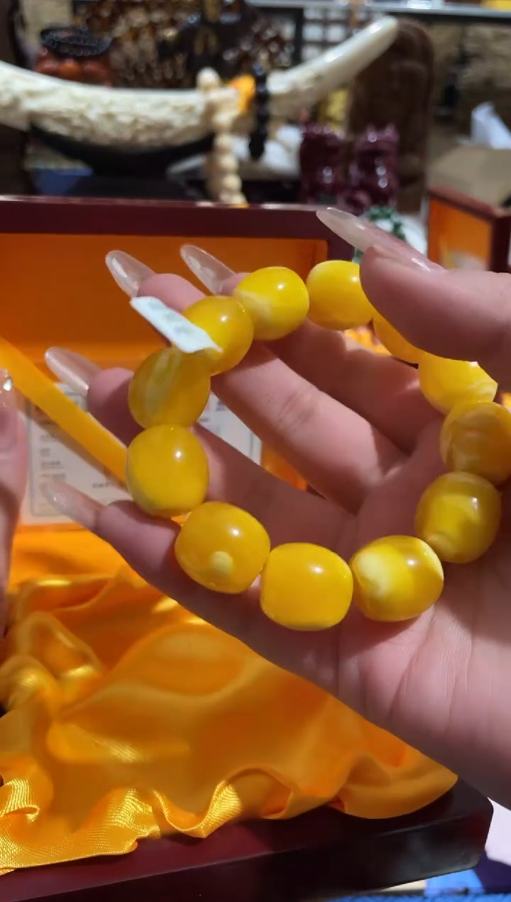 【闪购商品】蜜蜡颈饰未镶嵌黄蜜桶