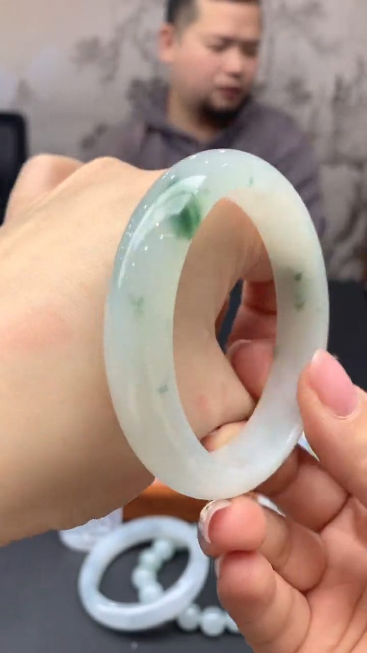 【闪购商品】翡翠手镯未镶嵌16-天然翡翠
