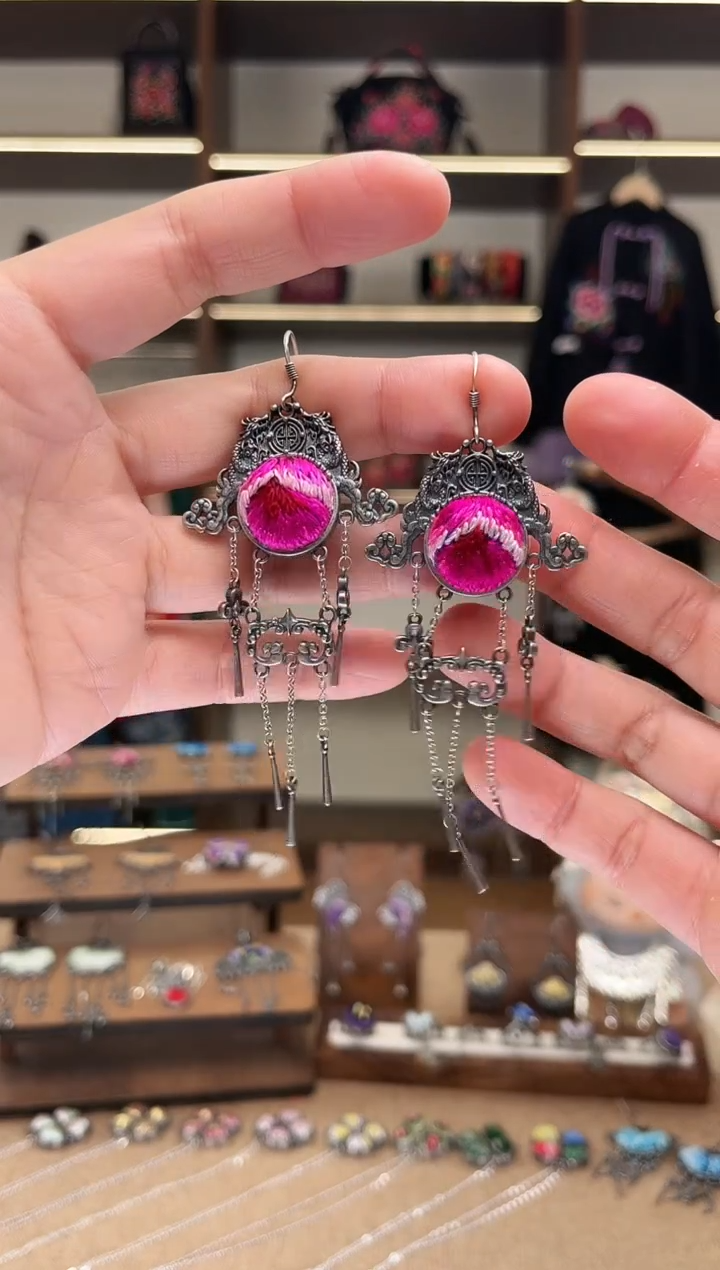 织绣1750黔东南苗族刺绣