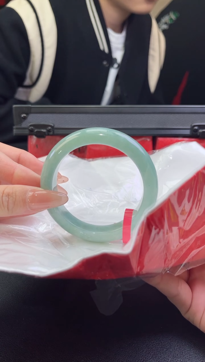 【闪购商品】翡翠手镯未镶嵌1翡翠手镯