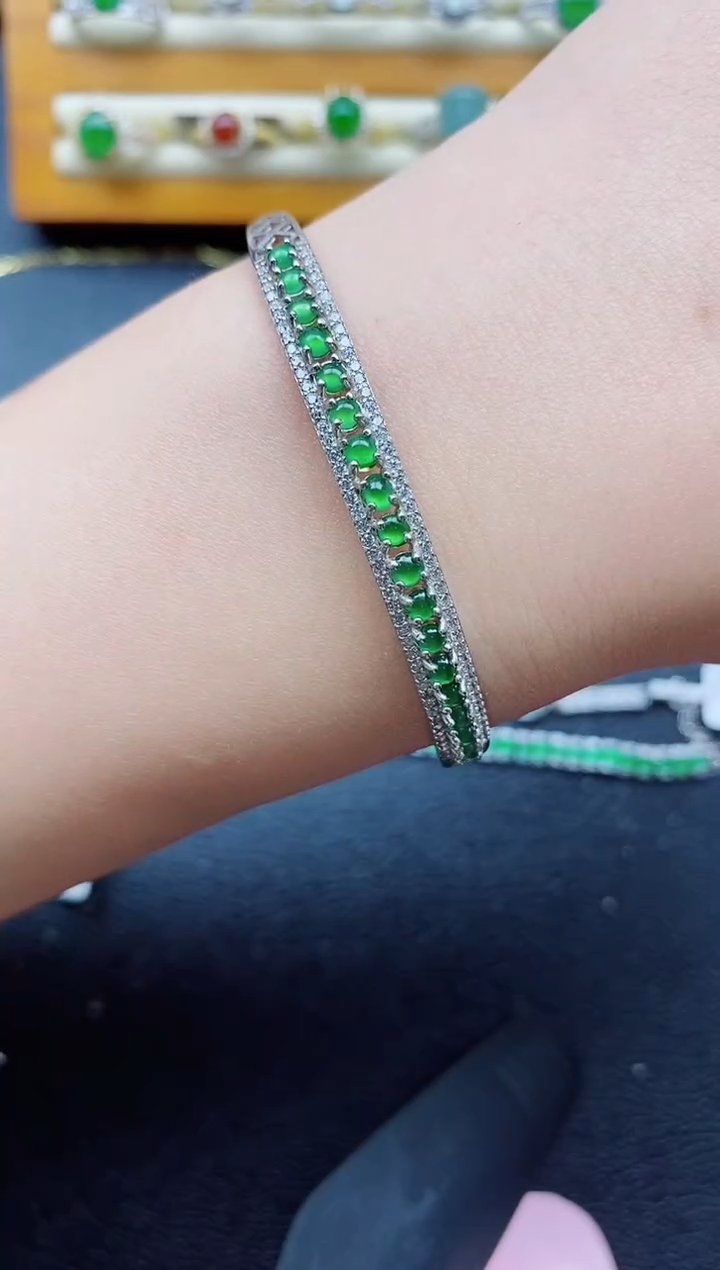 银S925镶嵌戒指翡翠1