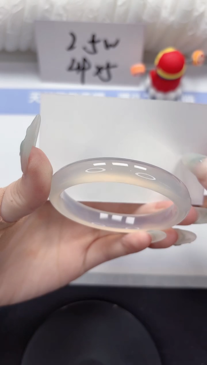 石英质玉手镯未镶嵌A105-57.4