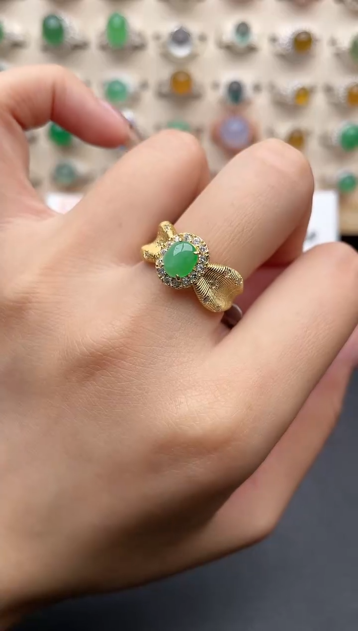 【闪购商品】翡翠戒指银S925镶嵌一物一证一礼盒