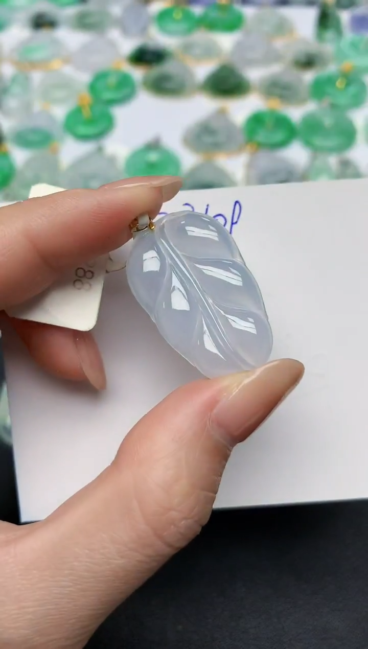 颈饰18K金镶嵌翡翠天然缅甸A货翡翠百元以上9元证书费自理