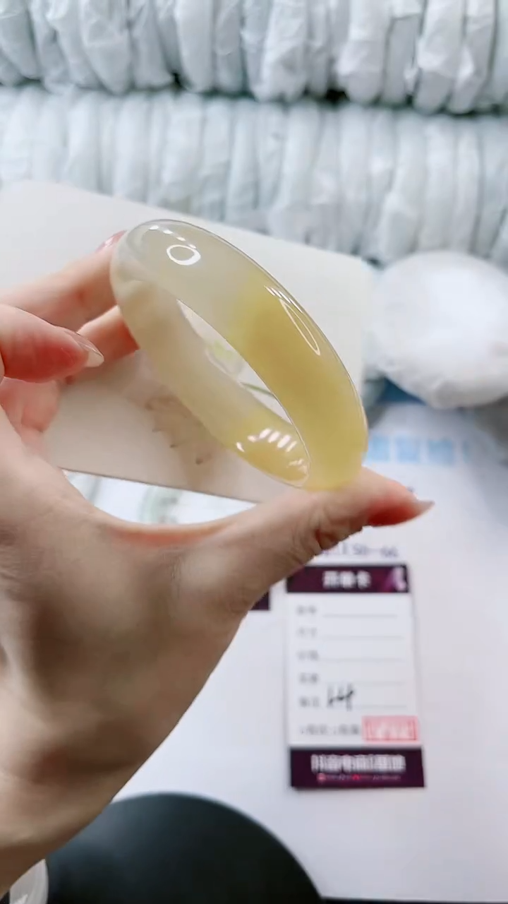 【闪购商品】石英质玉手镯未镶嵌多样性发货L4