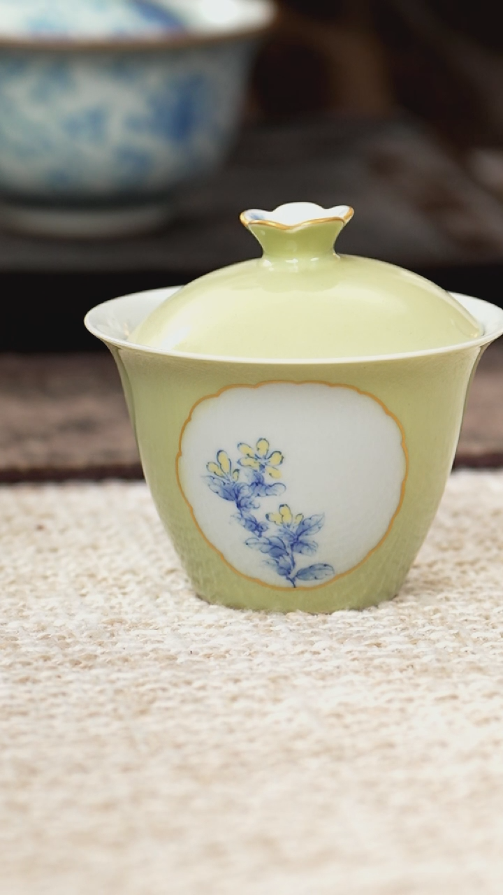 【闪购商品】/F13绿地开窗花卉盖碗     