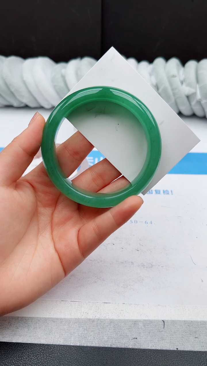 【闪购商品】石英质玉手镯未镶嵌40-DC61