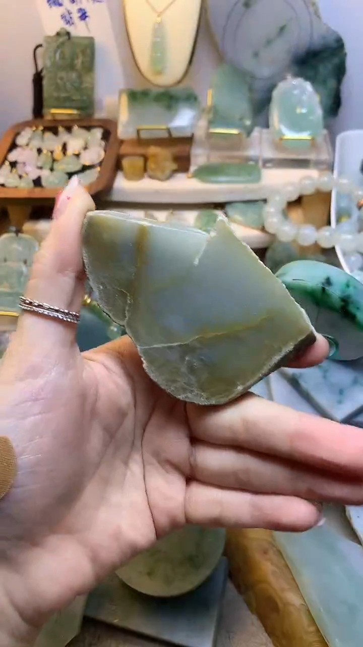 未镶嵌挂件翡翠 缅甸A货翡翠，没有运费险