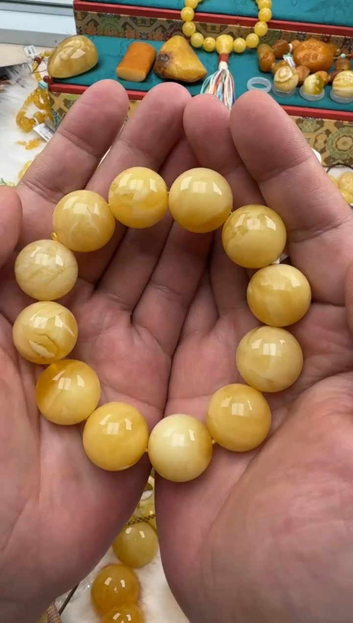 蜜蜡未镶嵌珠宝奇石HZ056