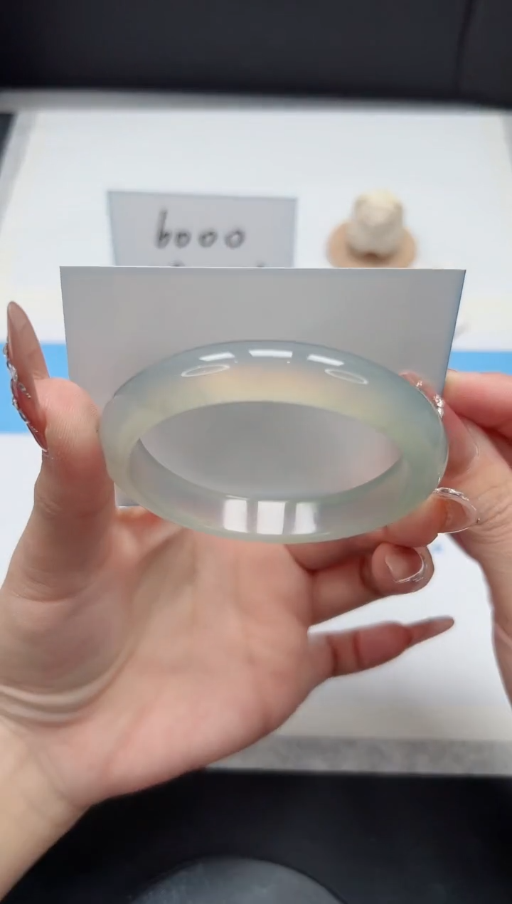 【闪购商品】石英质玉手镯未镶嵌36/58.5晴水