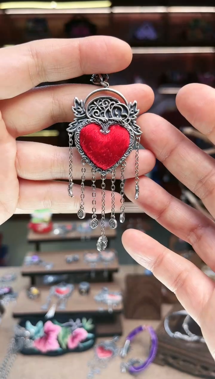 【闪购商品】织绣1813黔东南苗族刺绣