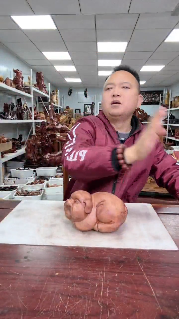 【闪购商品】花梨木类木雕工艺品8888888