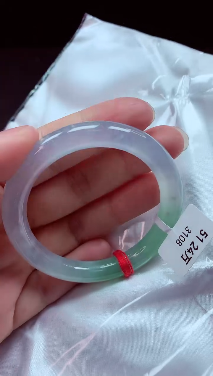 【闪购商品】翡翠手镯未镶嵌镯子51+