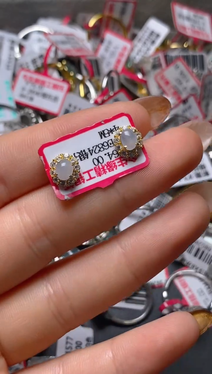 银S925镶嵌戒指翡翠百内无证书