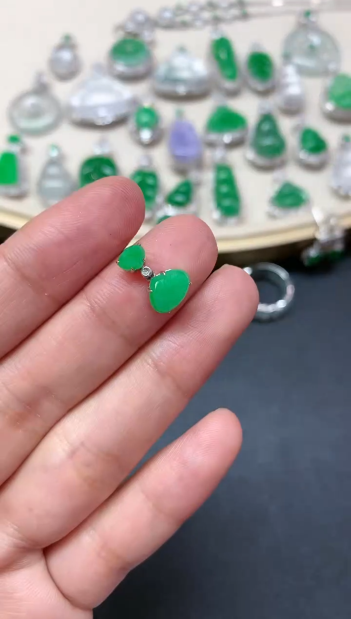 【闪购商品】翡翠吊坠(不含链)18K金镶嵌Q88|1980