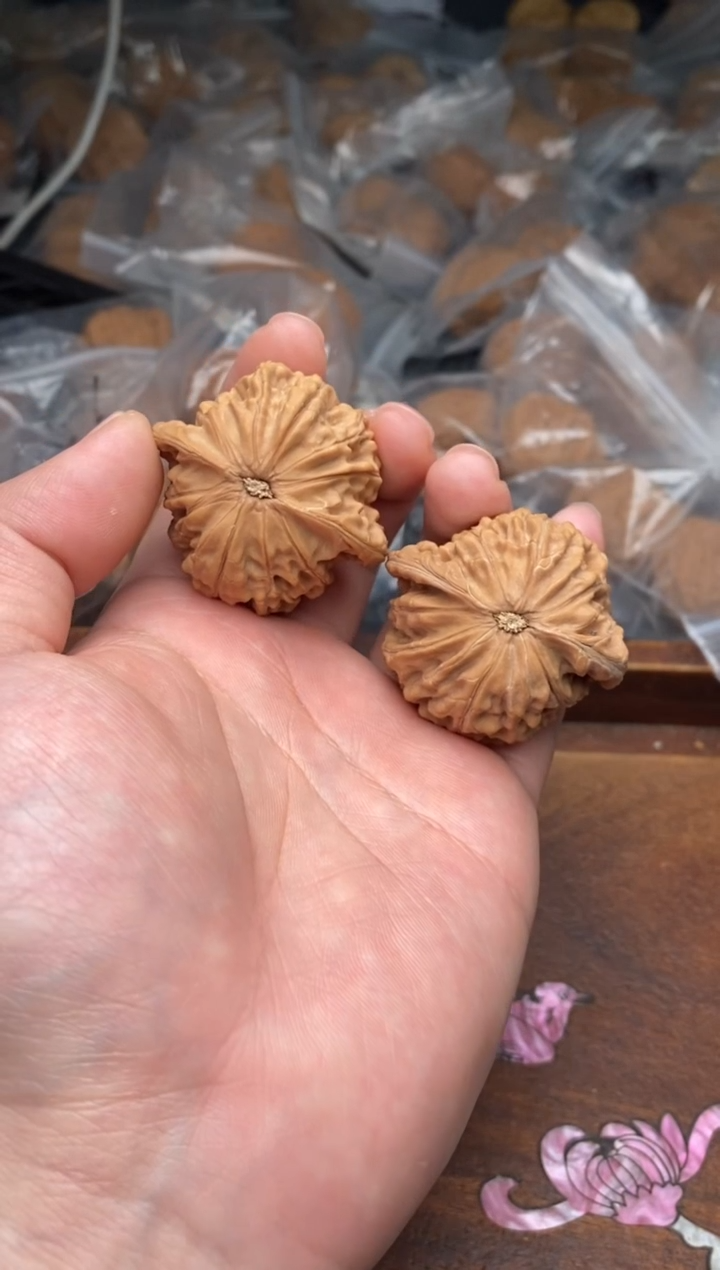 【闪购商品】文玩核桃把件G54号41尺磨盘