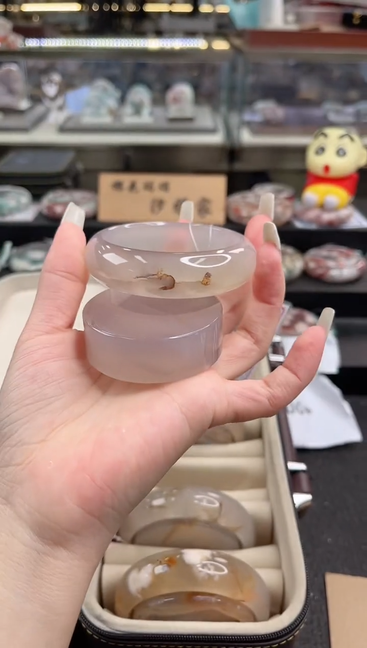 未镶嵌手镯石英质玉56圈口 （赠品镯心）365586