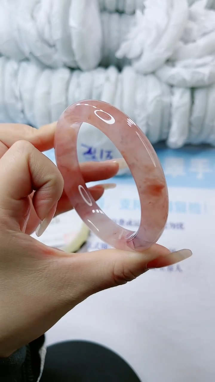 【闪购商品】石英质玉手镯未镶嵌多样性发货L274