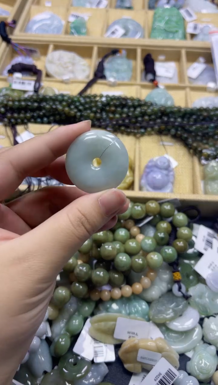 【闪购商品】翡翠未镶嵌颈饰00000205
