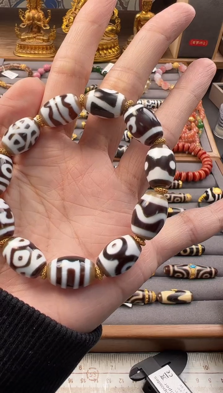 【闪购商品】玛瑙/玉髓颈饰18K金镶嵌手链