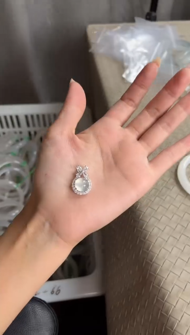 手镯玛瑙/玉髓合金在逃公主不带链子