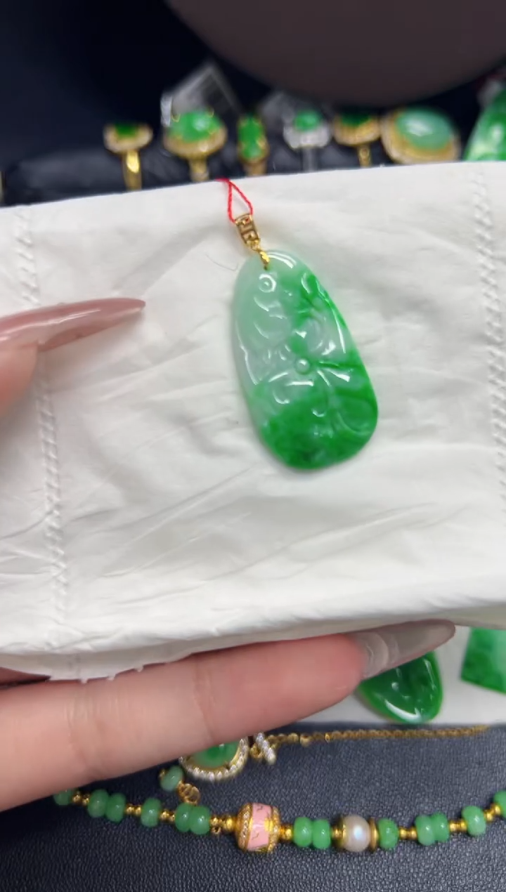 【闪购商品】翡翠颈饰18K金镶嵌Y缅料A货/支持复检/一件