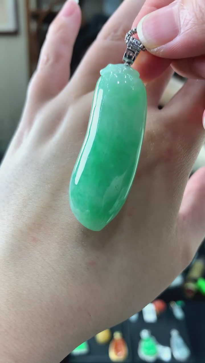 【闪购商品】翡翠吊坠(不含链)18K金镶嵌挂件