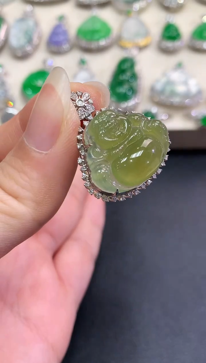 【闪购商品】翡翠颈饰18K金镶嵌B89   