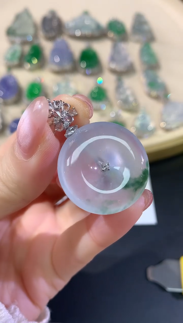 吊坠(不含链)18K金镶嵌翡翠Q176|35000