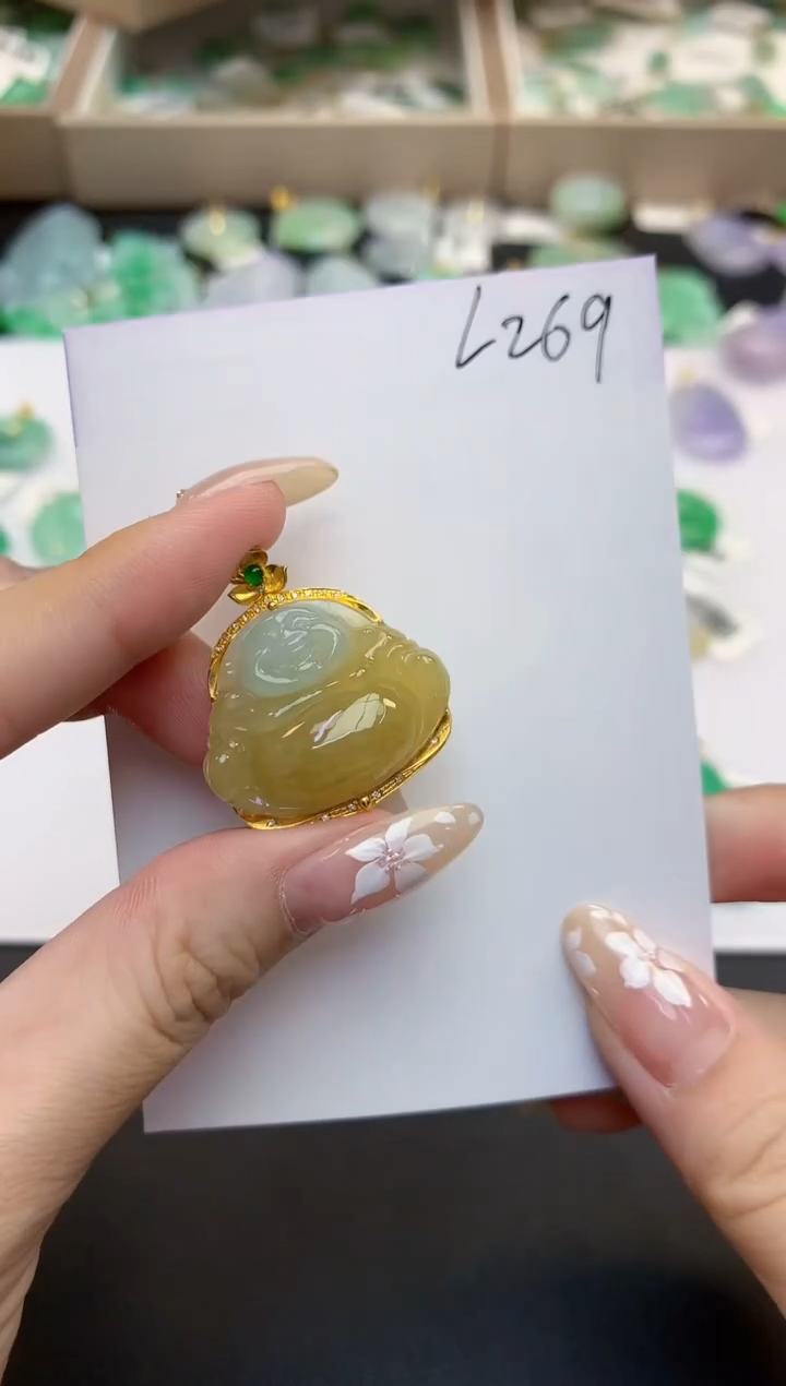 颈饰18K金镶嵌翡翠天然缅甸a货翡翠