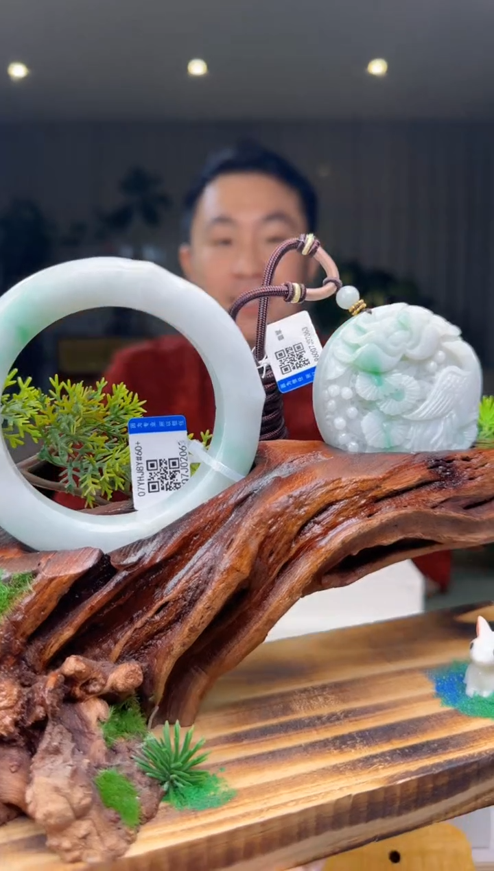 【闪购商品】翡翠摆件未镶嵌YJ@@960Q7J02063