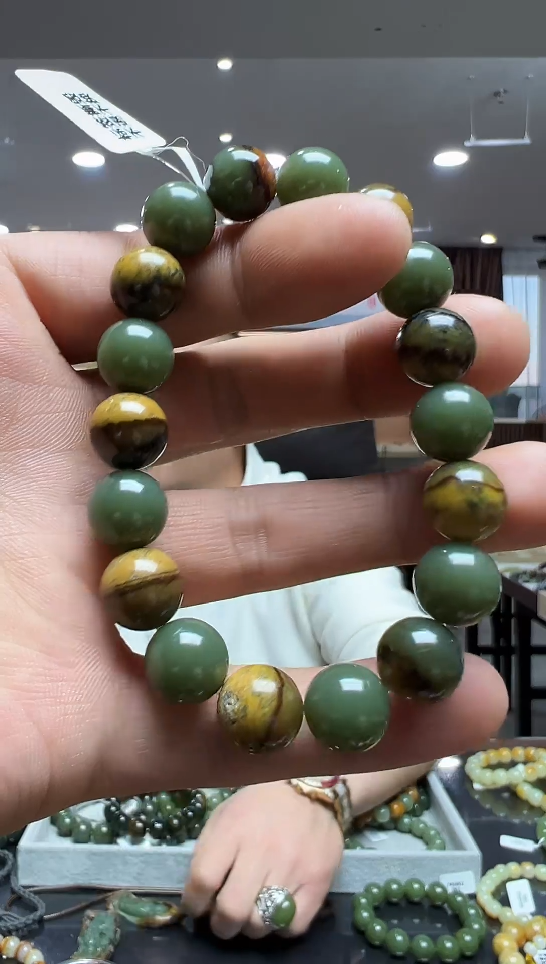 未镶嵌手链岫岩河磨玉（透闪石质玉）精品