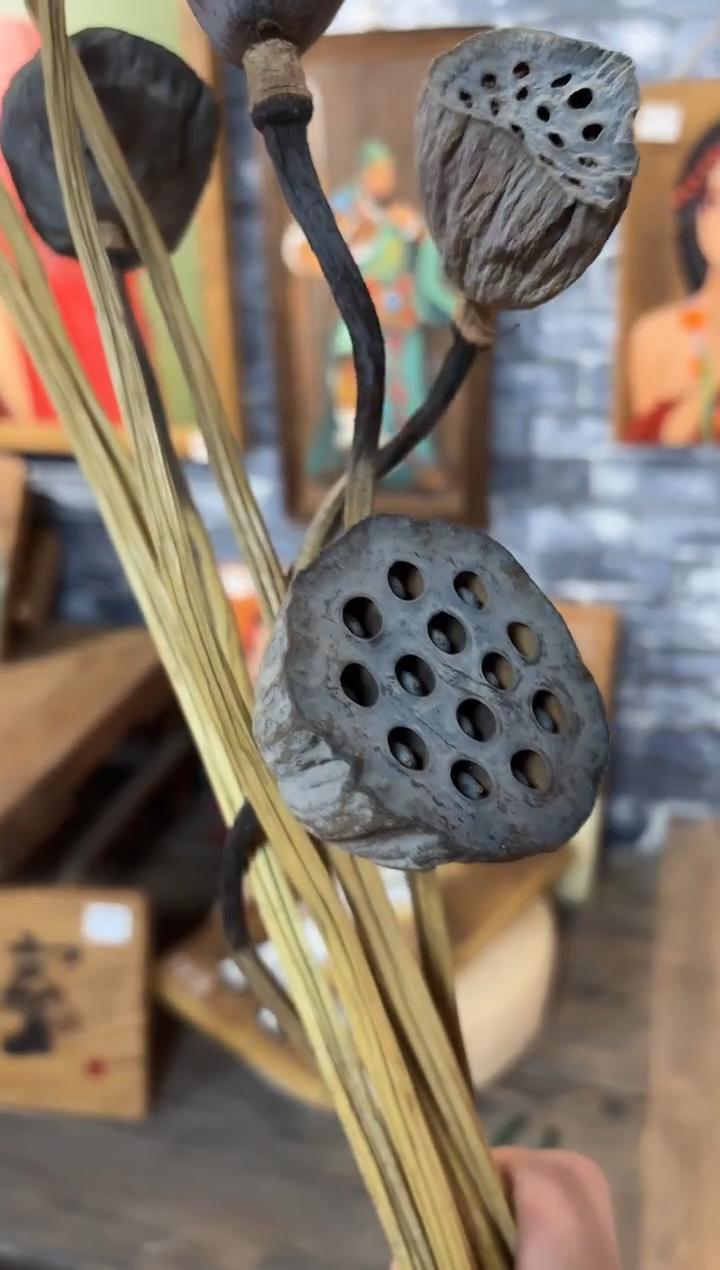 月*泉风化老门板丙烯画