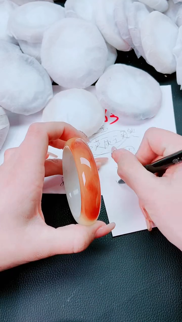 【闪购商品】石英质玉手镯未镶嵌J292-57-58