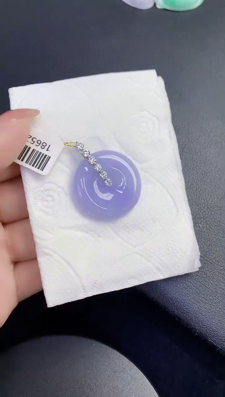 颈饰18K金镶嵌翡翠缅甸天然翡翠a货