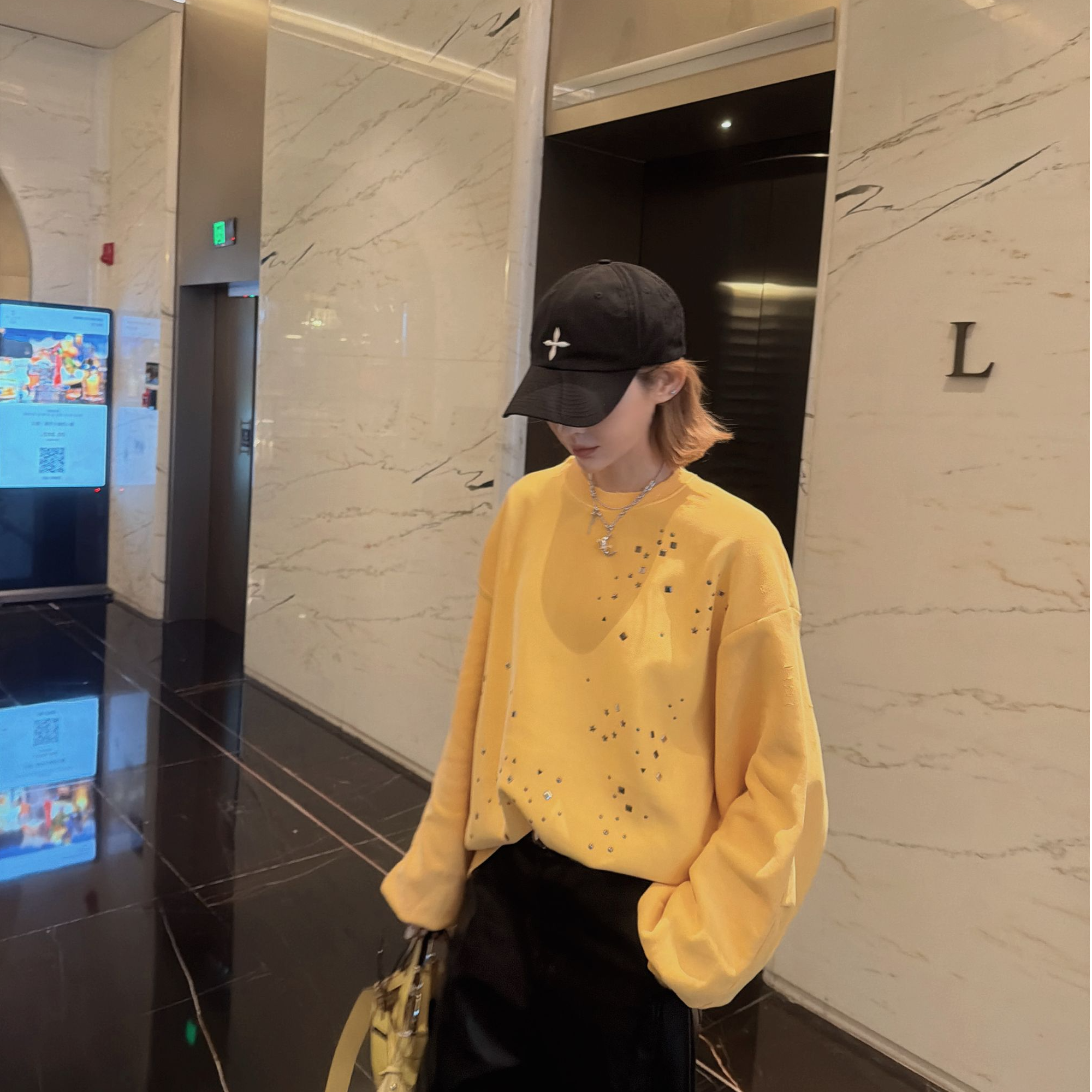 AMYLIANG｜年度重磅战袍系列美式复古割破设计高克重加厚卫衣0494